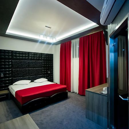 Târgu Jiu Hotel Aqua מראה חיצוני תמונה