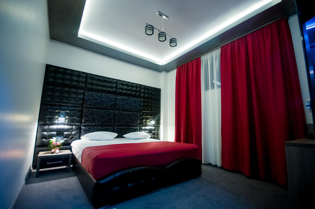 Târgu Jiu Hotel Aqua חדר תמונה
