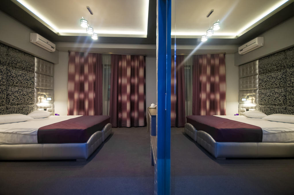 Târgu Jiu Hotel Aqua מראה חיצוני תמונה