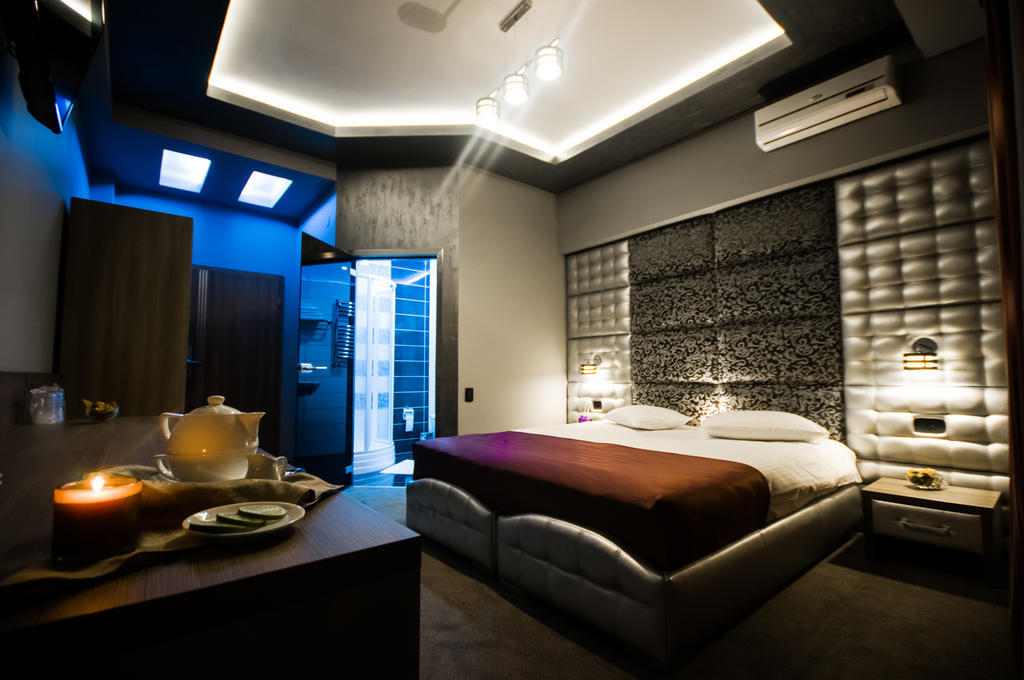 Târgu Jiu Hotel Aqua מראה חיצוני תמונה