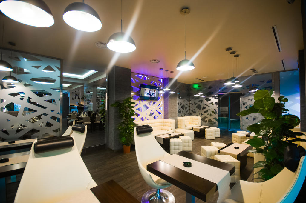 Târgu Jiu Hotel Aqua מראה חיצוני תמונה